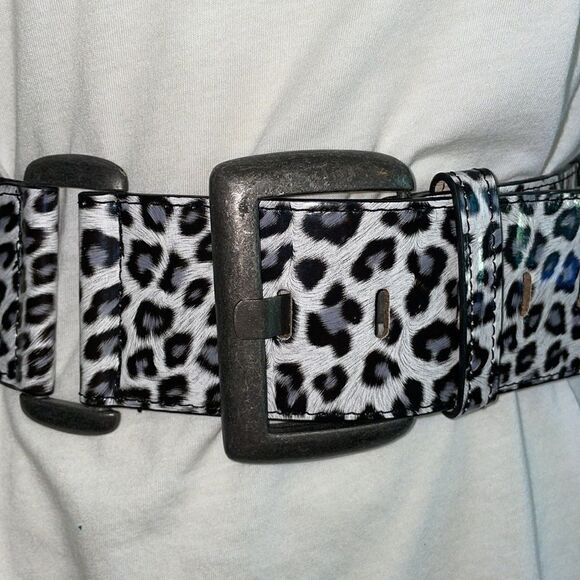 Bijou Terner wide leopard print polyurethane& black elastic belt - Picture 2 of 6